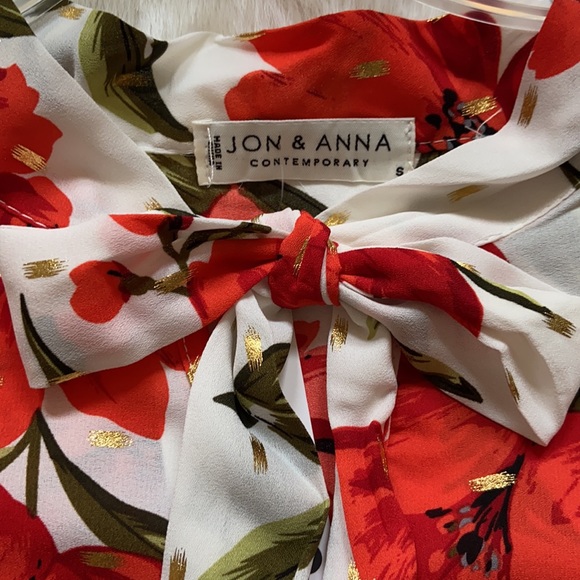JON & ANNA floral top in size S NWT - Picture 3 of 9